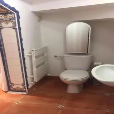 Rez-de-jardin De 4 Pieces Holiday home *