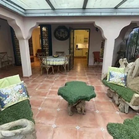 Rez-de-jardin De 4 Pieces Holiday home *